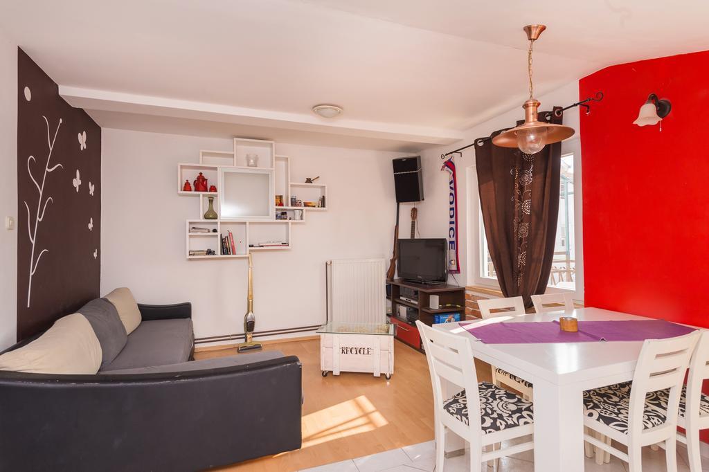 Apartment Milka Vodice Eksteriør bilde